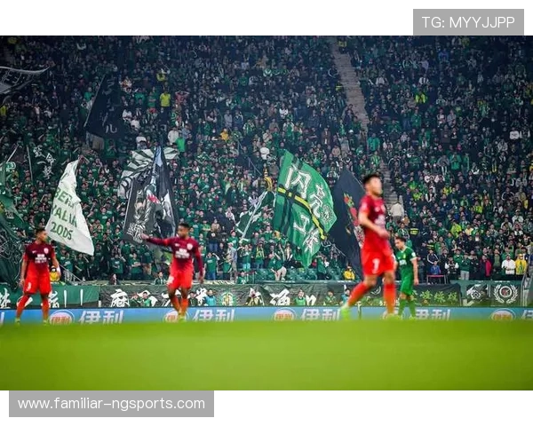 豪门对决再掀高潮本赛季冠军归属悬念升级引爆球迷热情全城沸腾夜